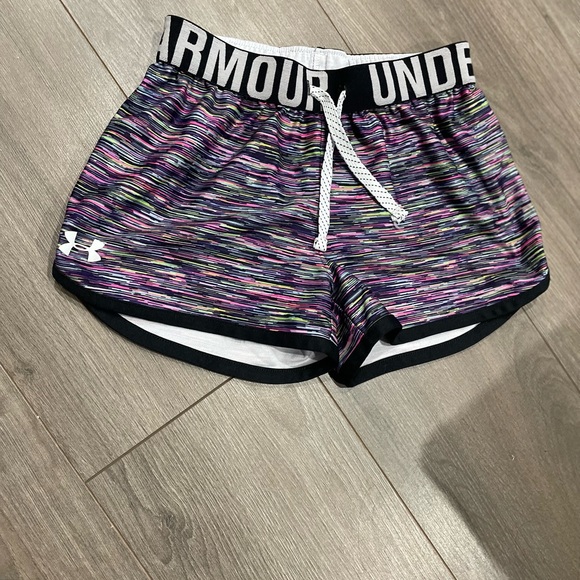 Under armour shorts - Picture 1 of 2